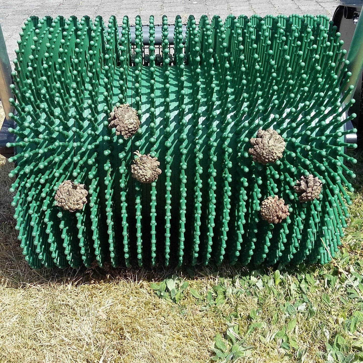 36″ Pull-Behind Pine Cone Collector