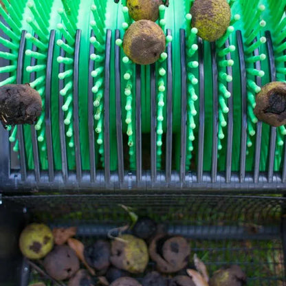 Récolteuse noix noires 36" à tirer